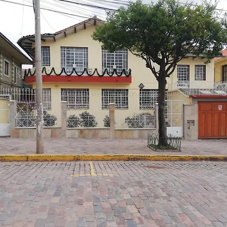 Yuraqtampu- Pardo Hotel
